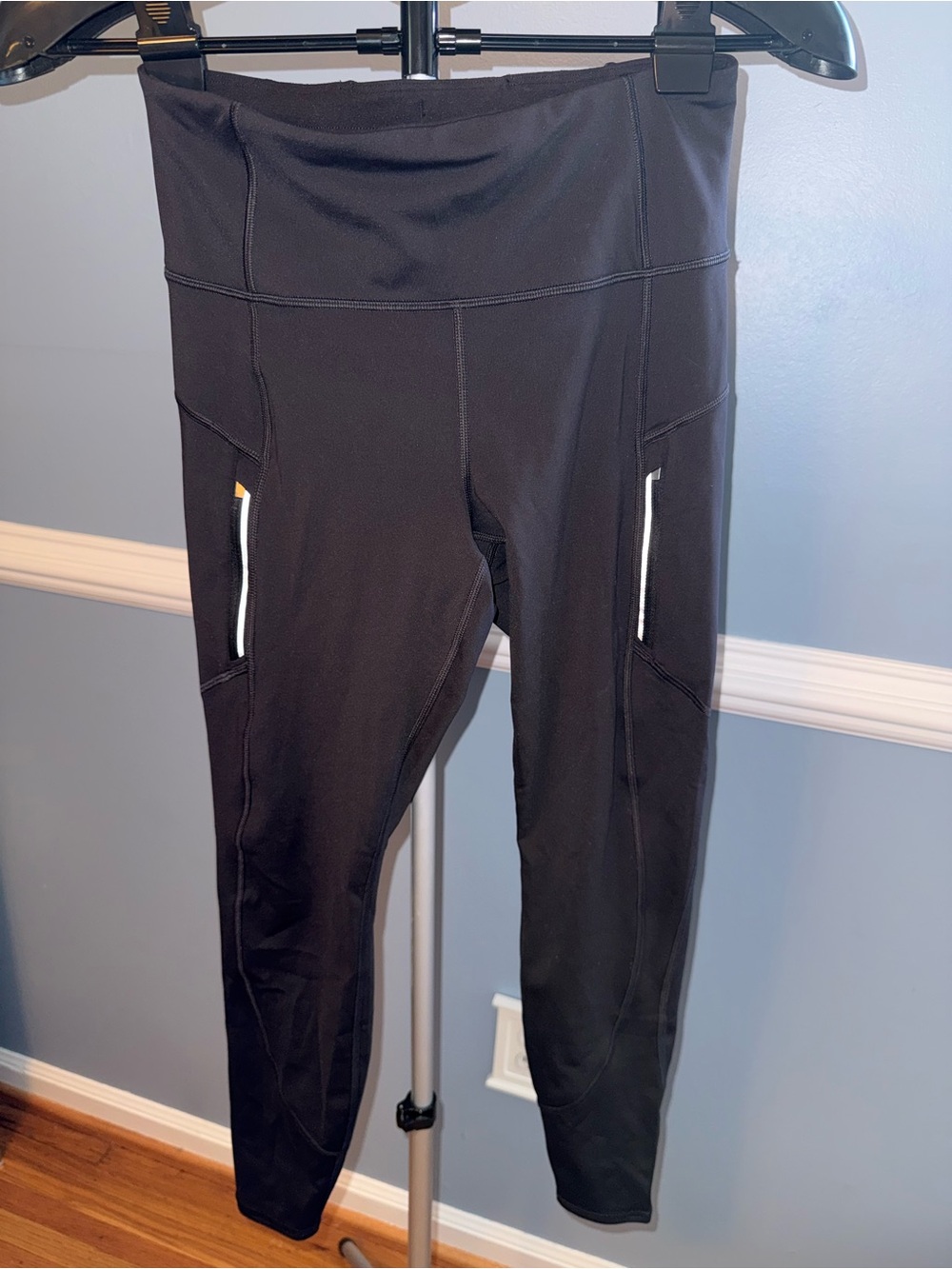 Athleta Rainier High Rise Tight Leggings Black Small Petite SP Reflective